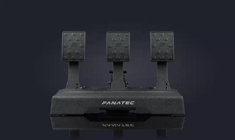 Fanatec annonce un nouveau pédalier : le CSL Elite Pedals V2 !