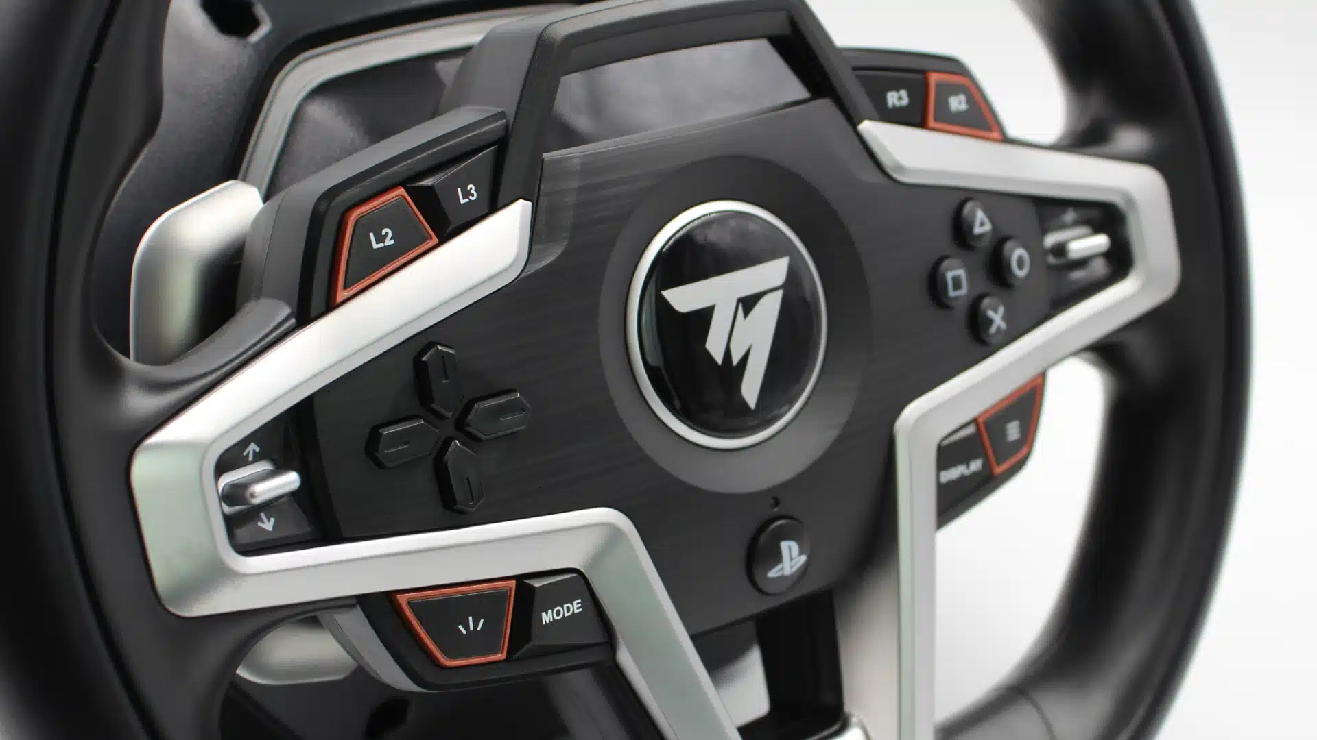 La roue du Thrustmaster T248 vue de près