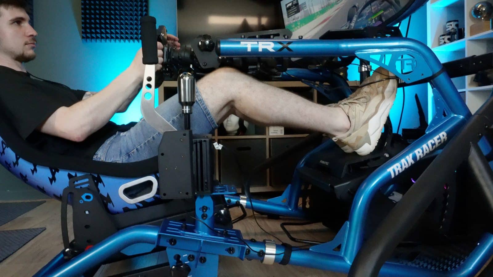 Trak Racer Back Group Test du TRX de Trak Racer : l'excellence a un prix - Superchicane