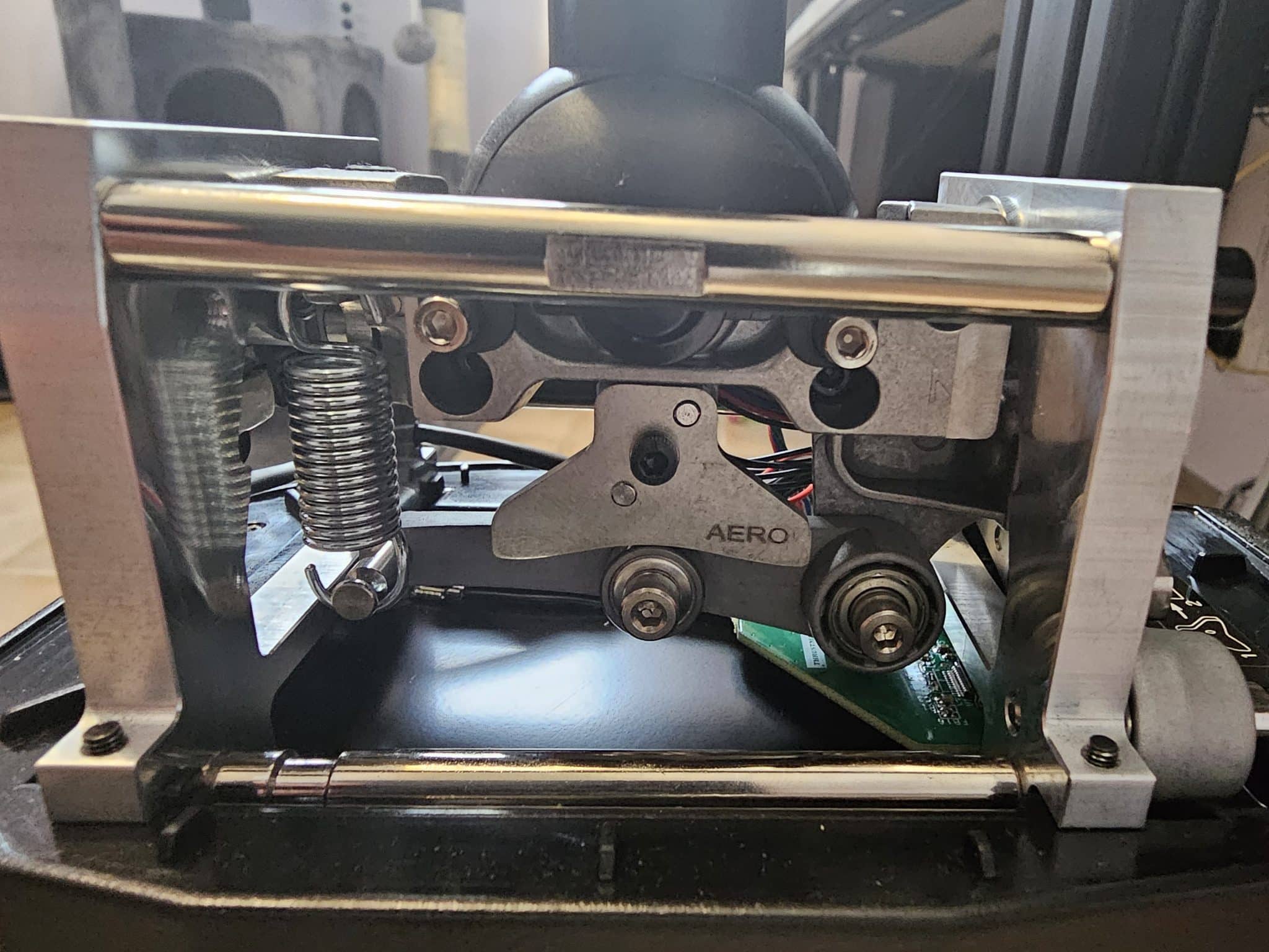 Test Thrustmaster A.V.A