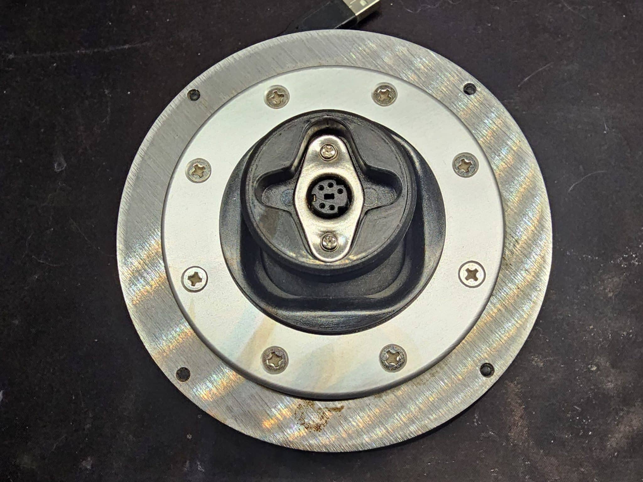 Test Thrustmaster A.V.A