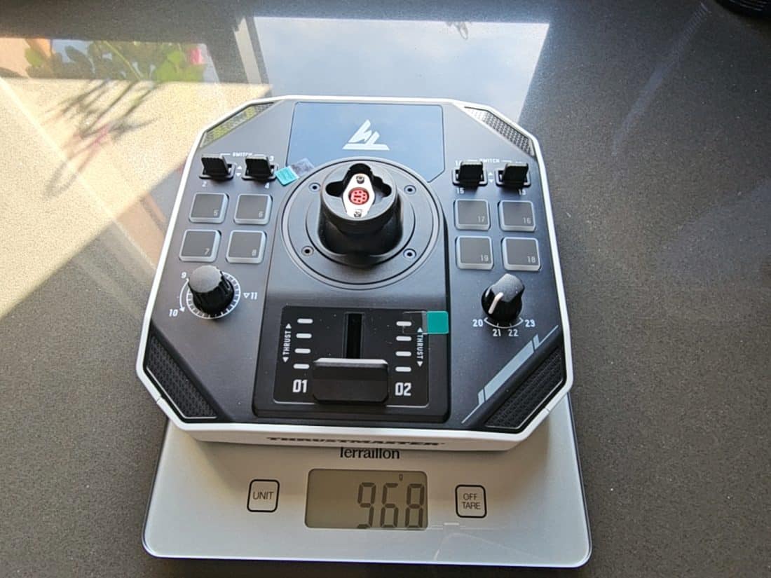 Test Thrustmaster SOL-R2 : Un double joystick pour conquérir l’espace ...