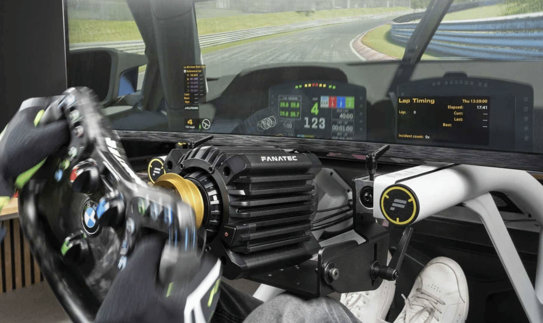 Fanatec : le FullForce débarque... sur iRacing !