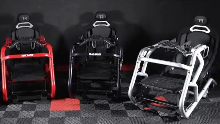 Trak Racer TRX : trois nouveaux coloris pour le cockpit haut de gamme