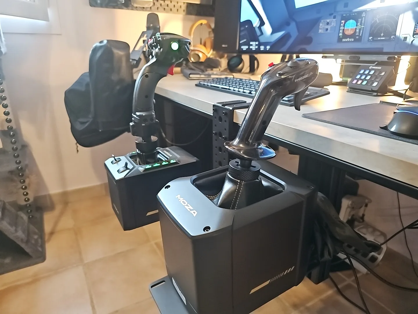 Moza AB6 Flight Simulator
