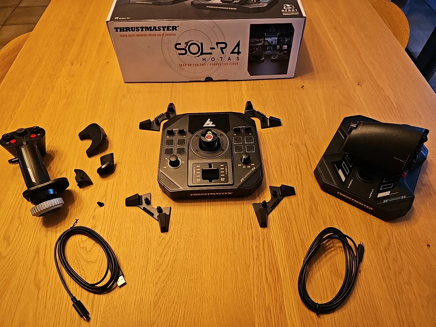 Thrustmaster SOL-R4