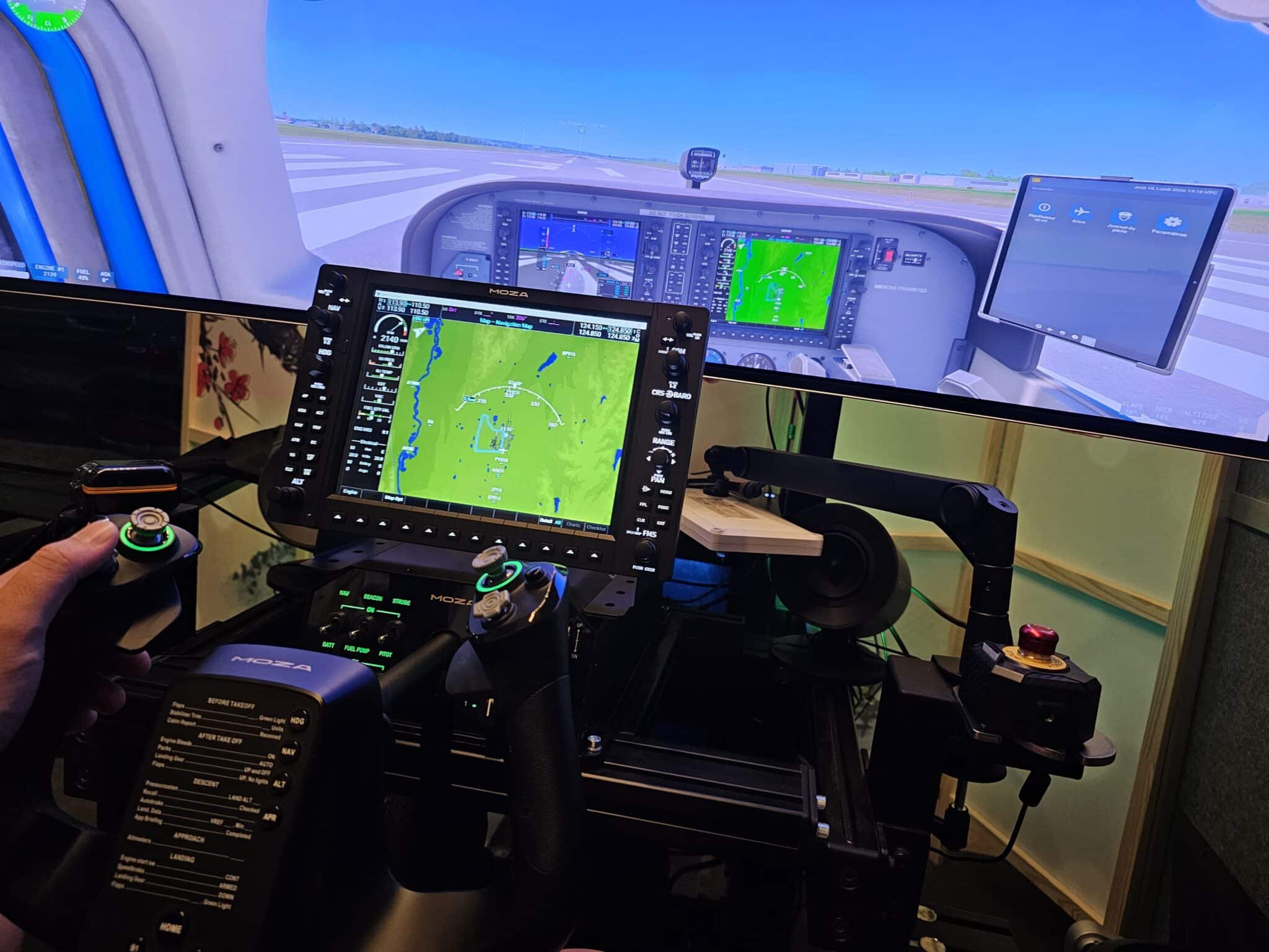 Le MOZA MGX1000 aux commandes d'un Cessna 172 G1000