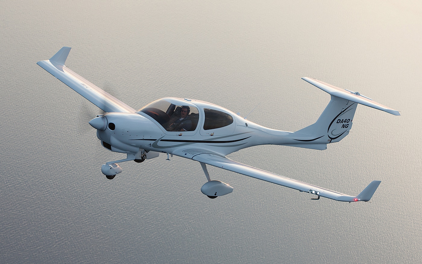 Le MOZA MGX1000 aux commandes d'un Diamond DA40NG