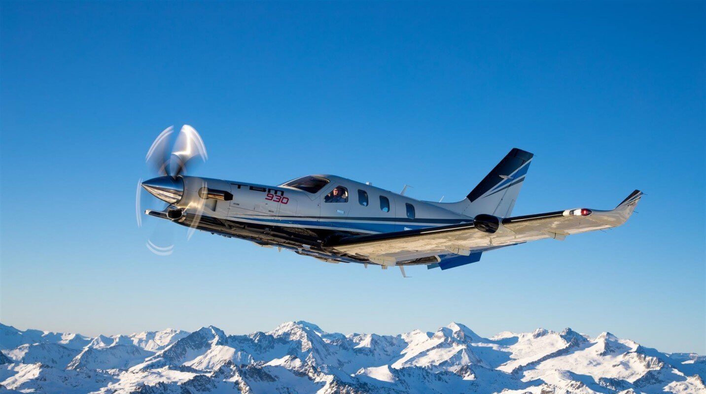 Le MOZA MGX1000 aux commandes d'un Daher TBM 930