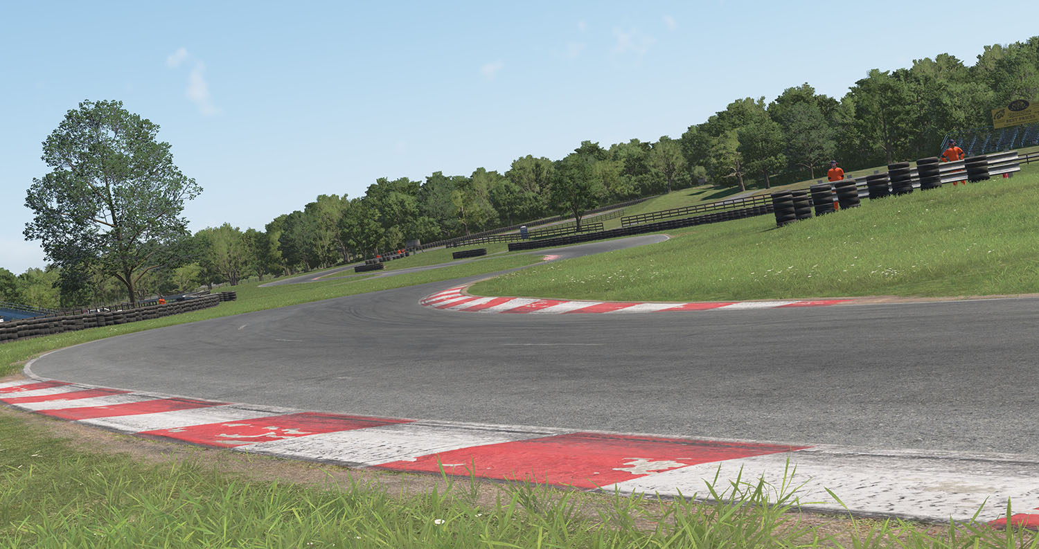 Summit Point Raceway après sa refonte graphique dans iRacing