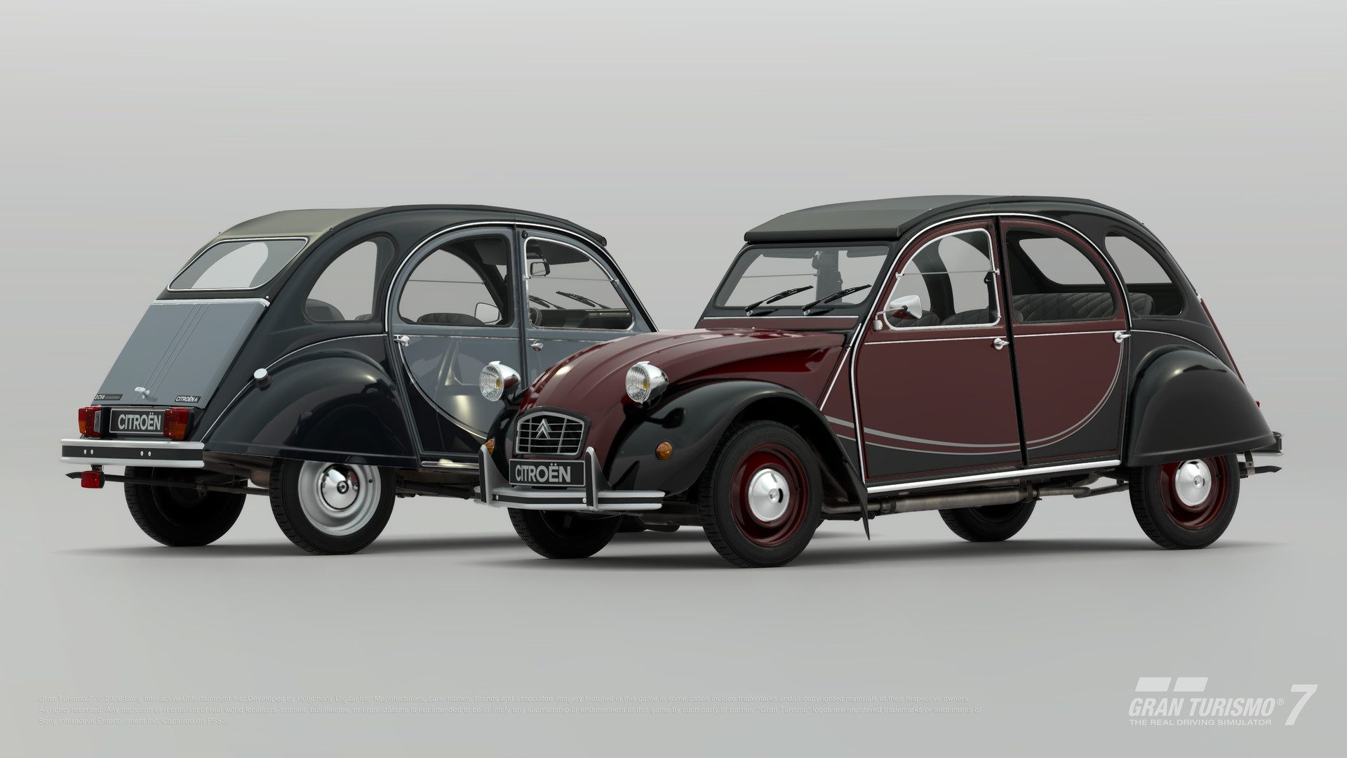 Deux Citroën 2 CV 6 Charleston '86 bicolores en studio