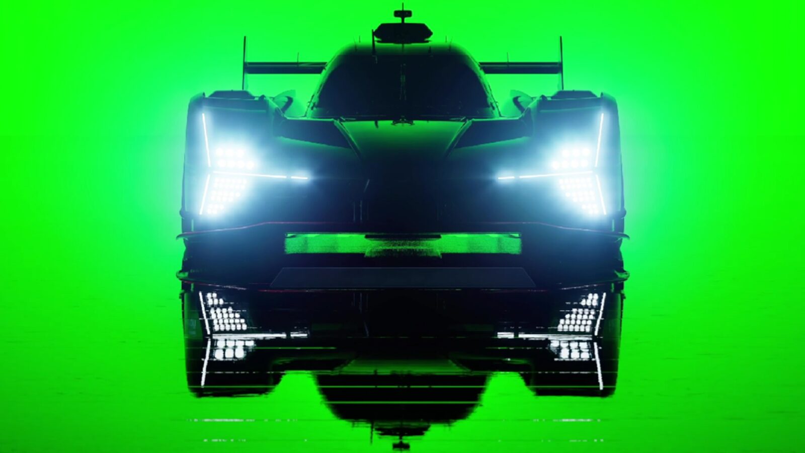 Teaser Rennsport de la Lamborghini SC63 : silhouette phares allumés sur fond vert