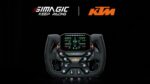 Volant Simagic KTM X-Bow GT2 de face, sous les logos Simagic et KTM
